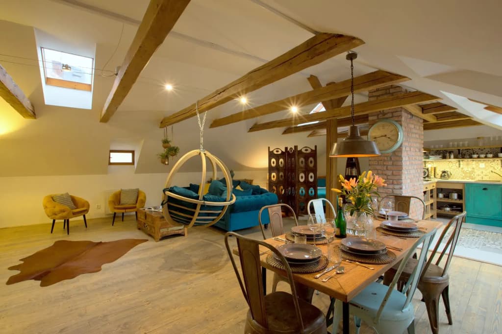 Old Town Boho Chic Attic - photo 21