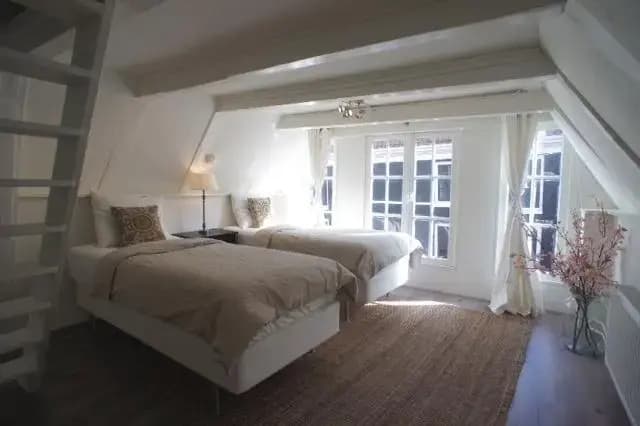 Kalverstraat Apartment - photo 2