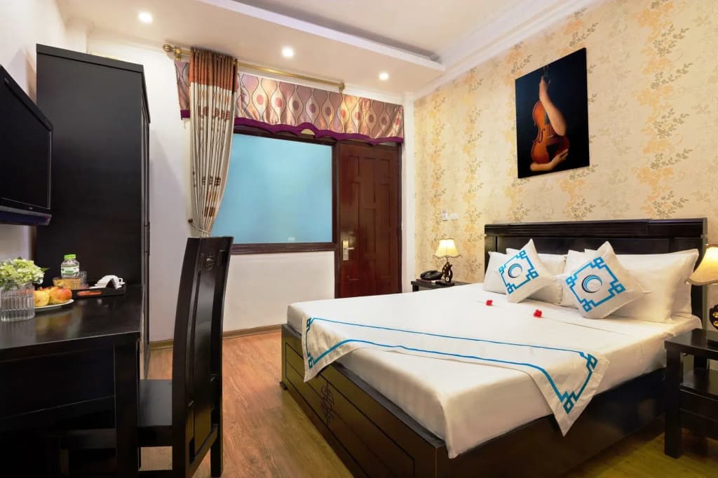 Hanoi Lake View Hotel & Travel - photo 4