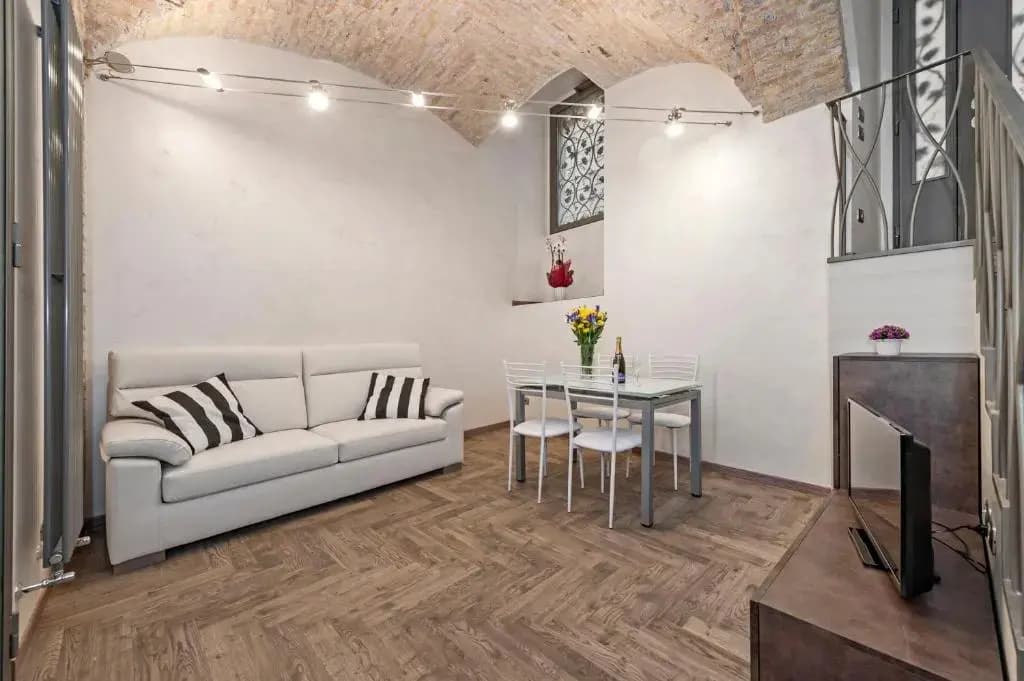 White flat Rione Monti - photo 2