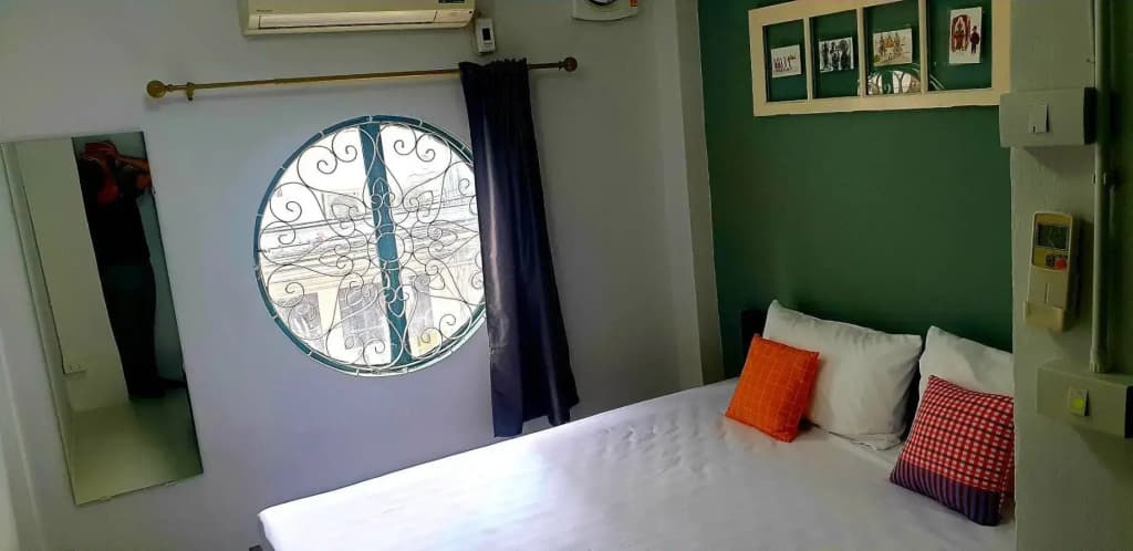 Asoke Montri Hostel - photo 6