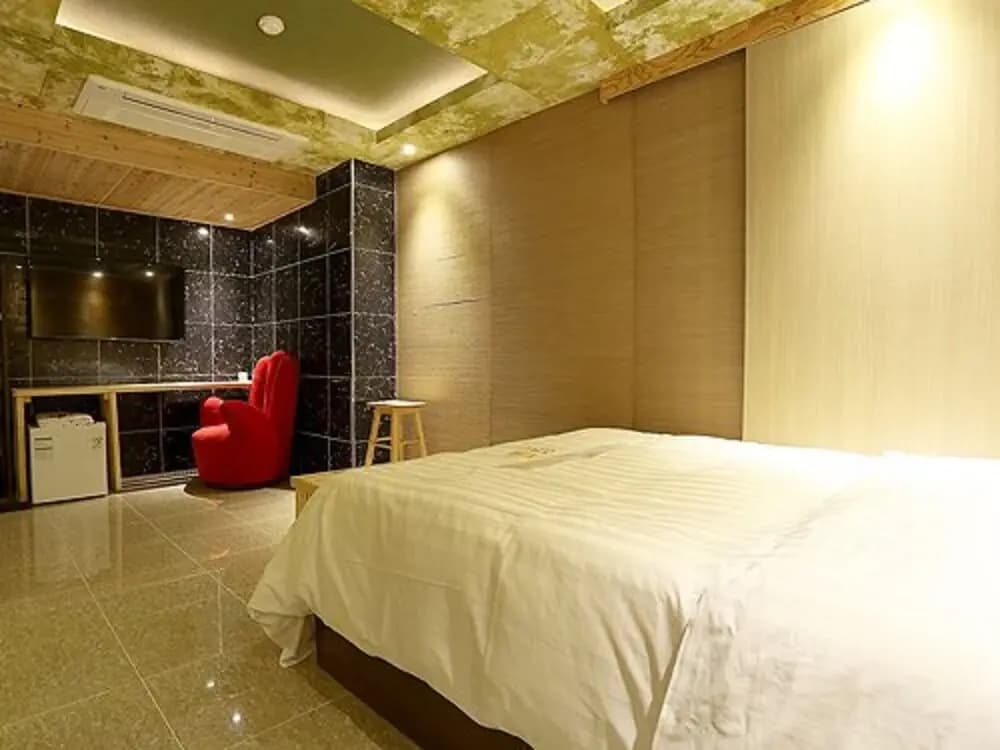Eco Hotel - photo 4