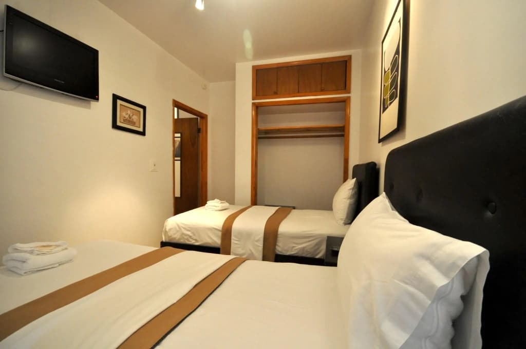 Off Soho Suites Hotel - photo 6