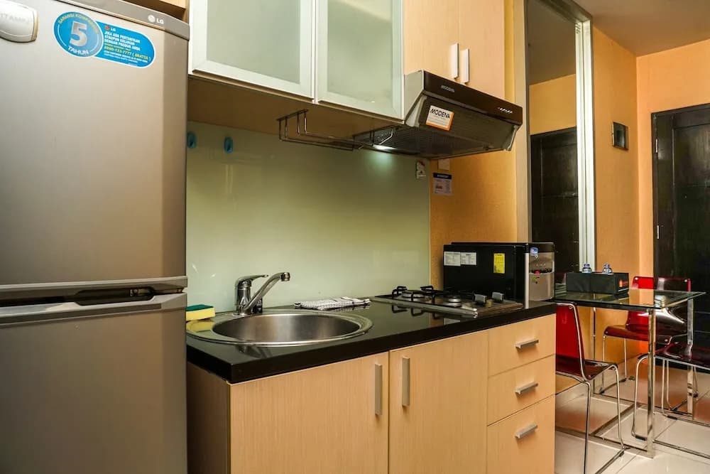 1BR Apartment at Cosmo Mansion near Grand Indonesia - photo 14