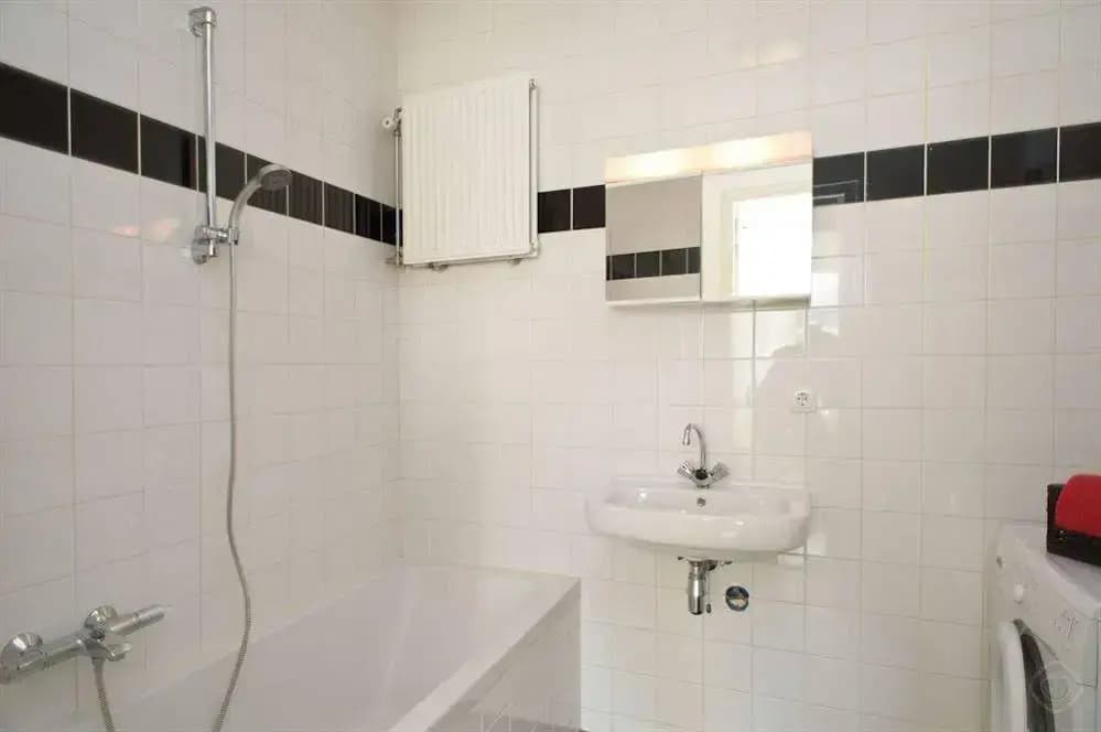 Dam Deluxe Apartments - photo 8