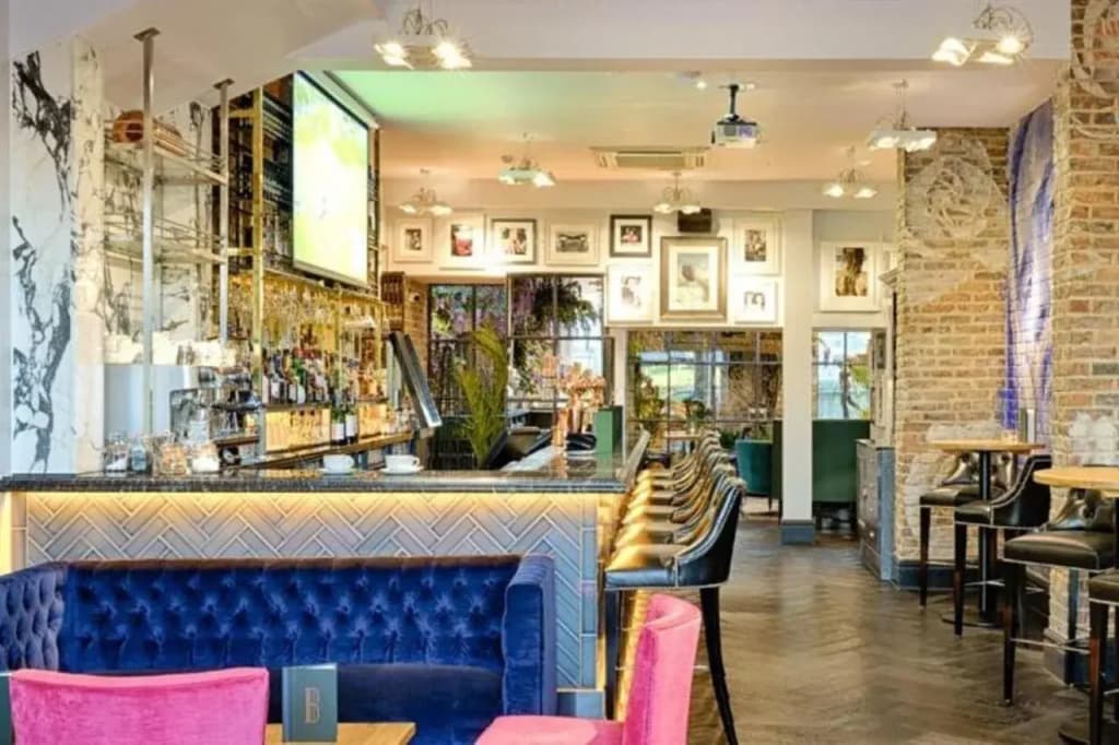Black Ivy Hotel - photo 12