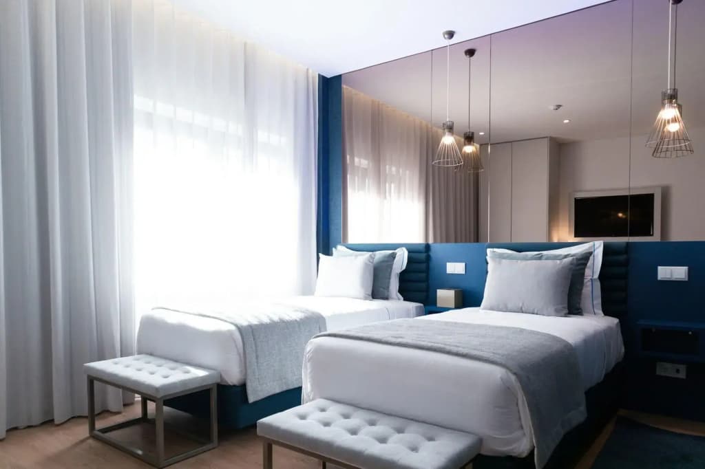 Zurin Charm Hotel - photo 11