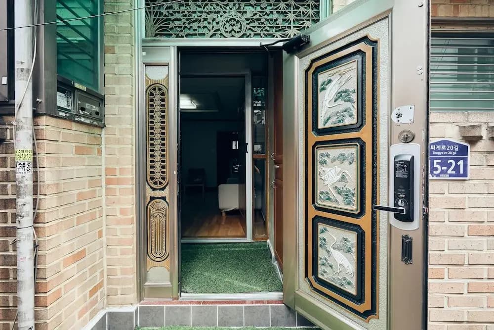 MYEONGDONG 100SQ3BDR FULL Villa - main photo