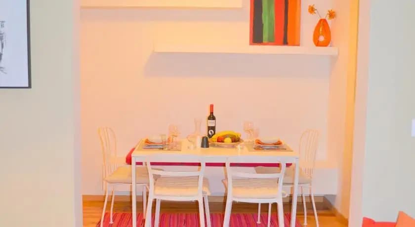 Campolide Lisbon Apartment - photo 8