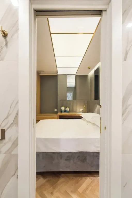 Spanish Steps Apartments - photo 5