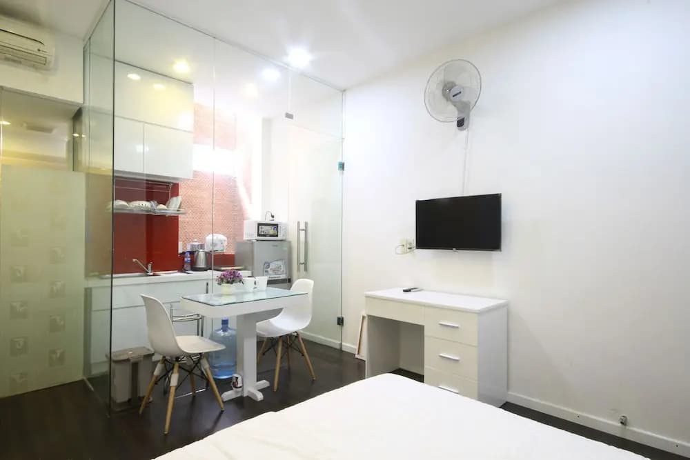Smiley Apartment 13 - Adults Only - photo 16