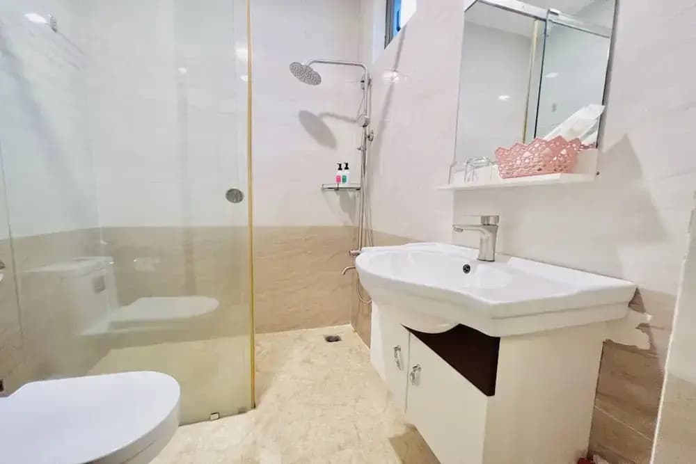 RedDoorz Truc Huyen Hotel - photo 9