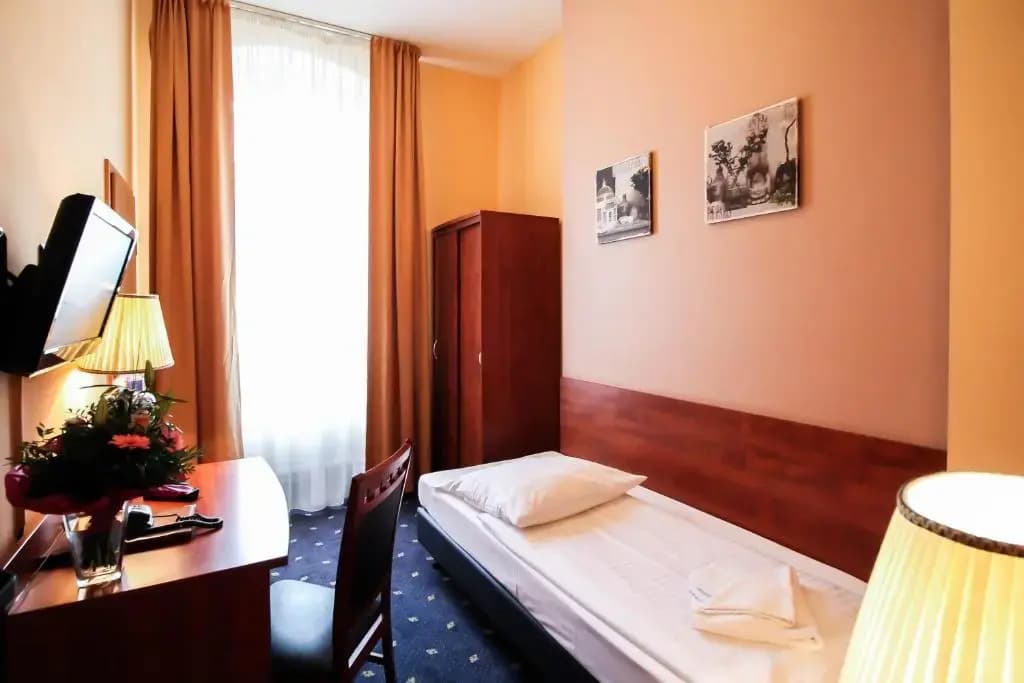 Hotel Atrium Charlottenburg - photo 7