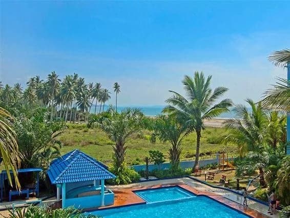 Sanctuary Resort - photo 28