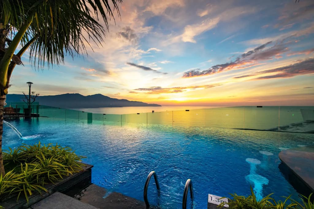 Sala Danang Beach Hotel - photo 16