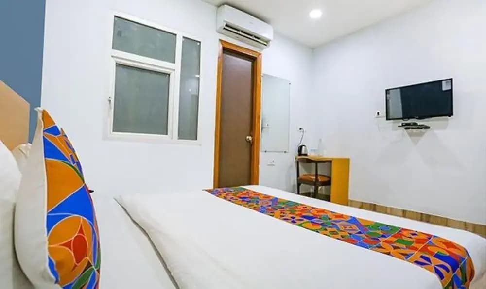 Fabhotel F9 Peeragarhi - photo 2