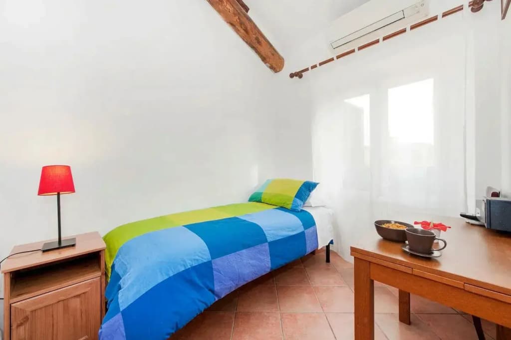 Sixtythree Guesthouse - photo 17