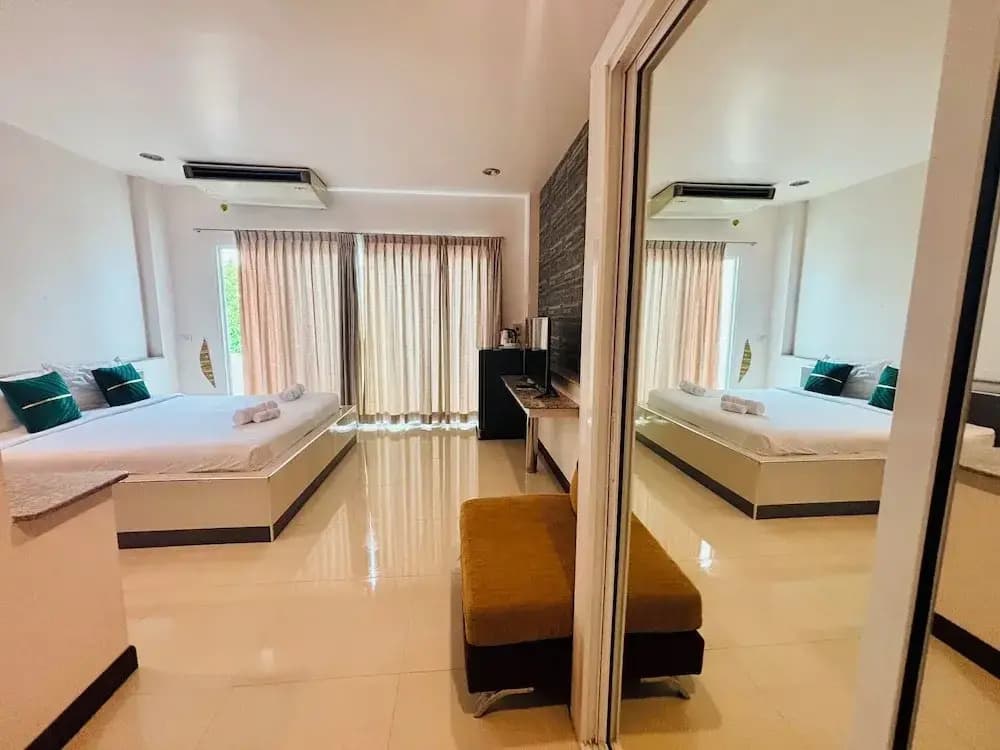 Ree Riverside hotel - photo 4