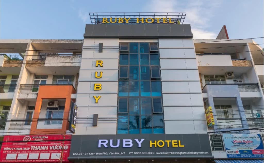 Ruby Hotel By OYO Rooms - photo 20