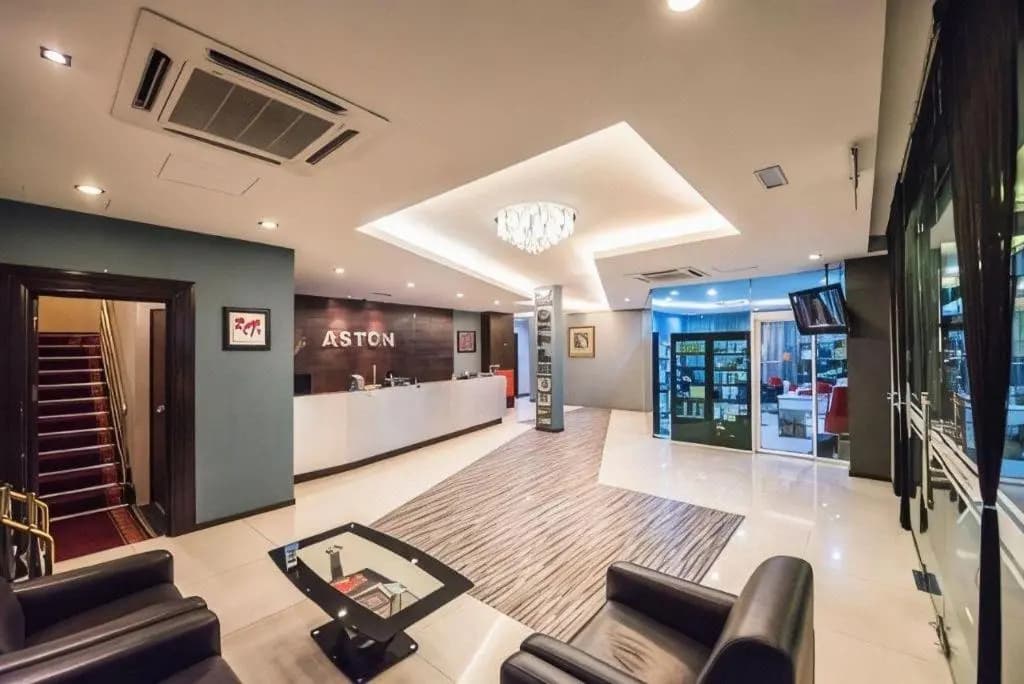 Aston Boutec Hotel Lintas Plaza - photo 2