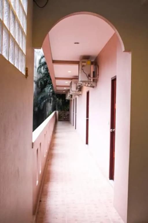 Sharaya Kata Hotel - photo 12
