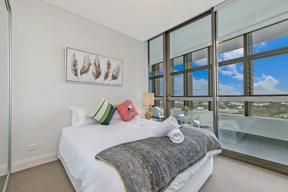 Olympic Park 2bed2 Bath High Level View Nop007-24 - photo 2