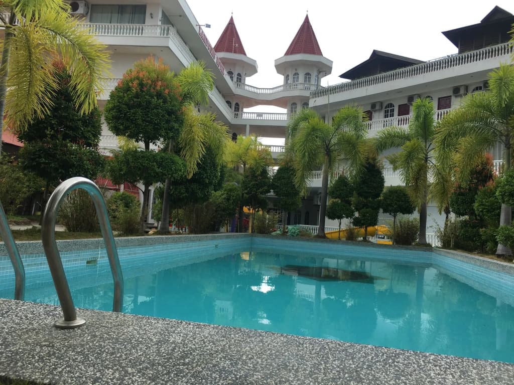 Landcons Hotel - photo 13