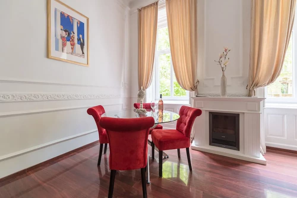 Music Academy Suite Café Vian Apartman Kft - photo 2
