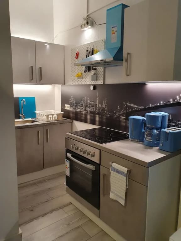 Central Lichtenberger Apartment - photo 14