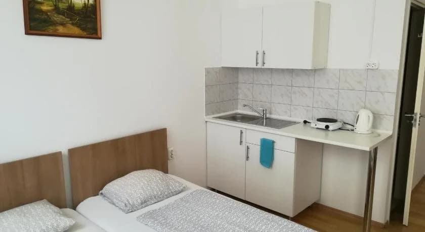 Capital Guesthouse Budapest - photo 6