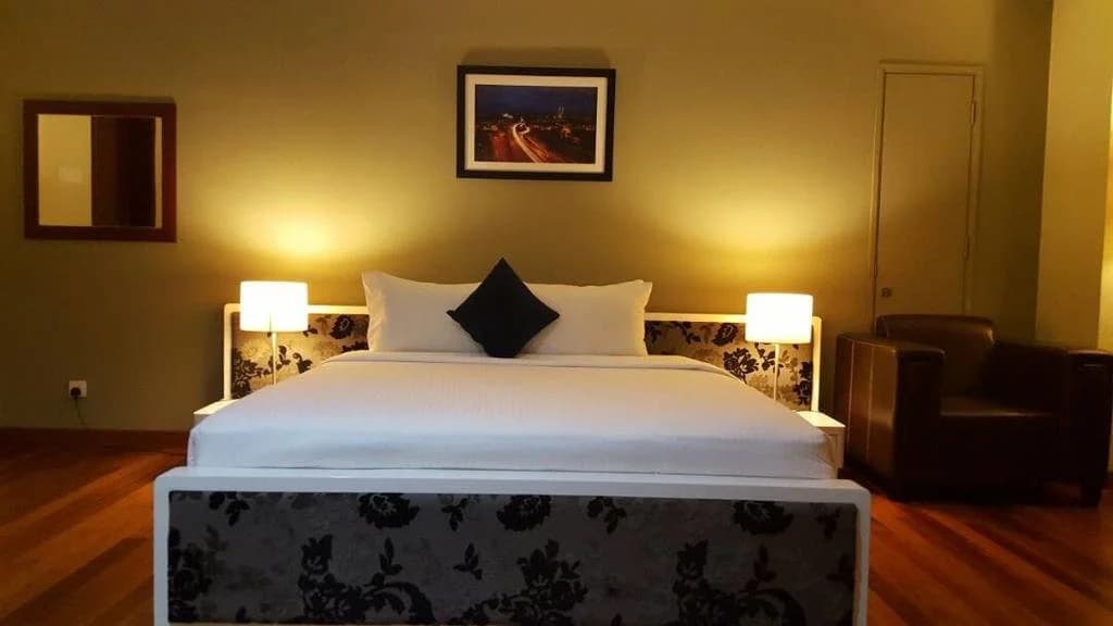 The Suites @ Times Square - photo 4