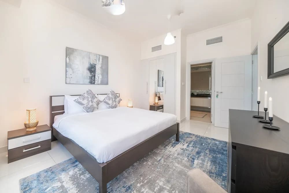 Exquisite 1BR Haven Partial Sea View - photo 2