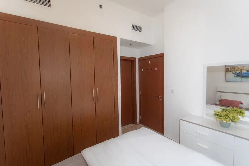 Lively apt near Dubai Sports City - photo 5