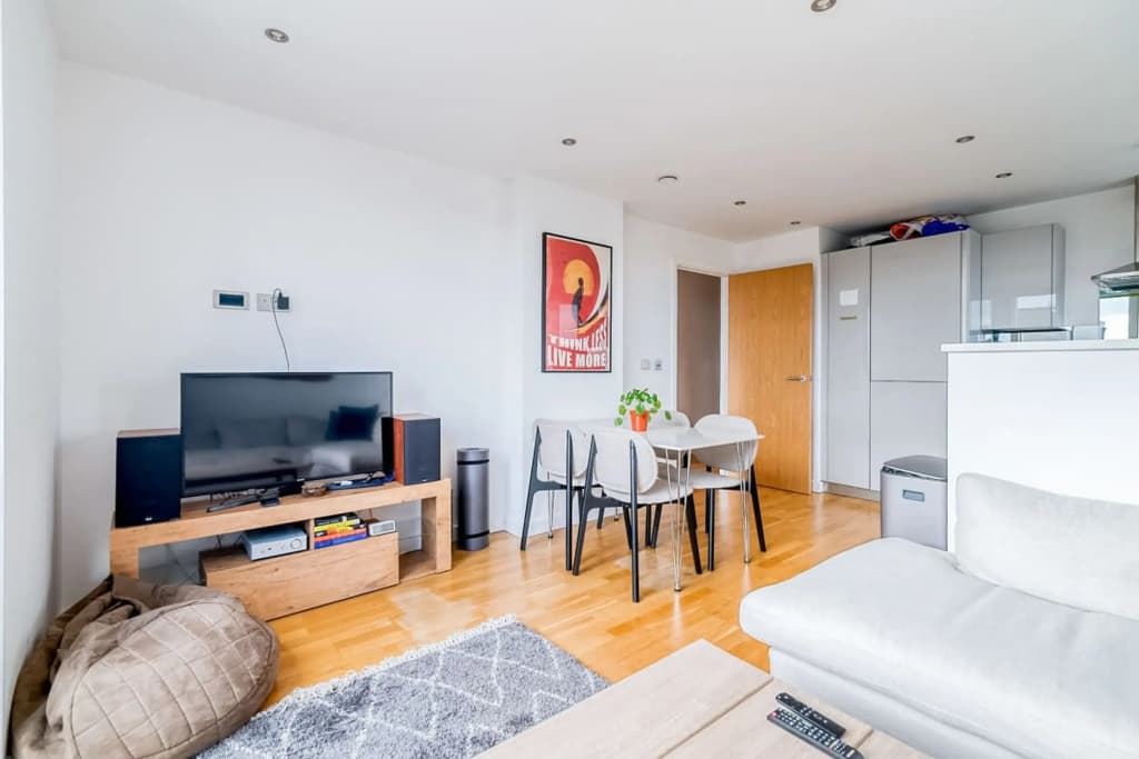 Modern Bermondsey Apartment - photo 3