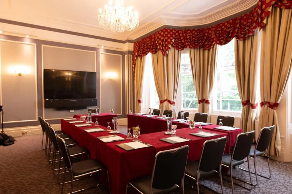 Gem Strathmore Hotel - photo 15