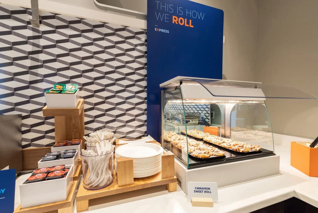 Holiday Inn Express Van Nuys by IHG - photo 30