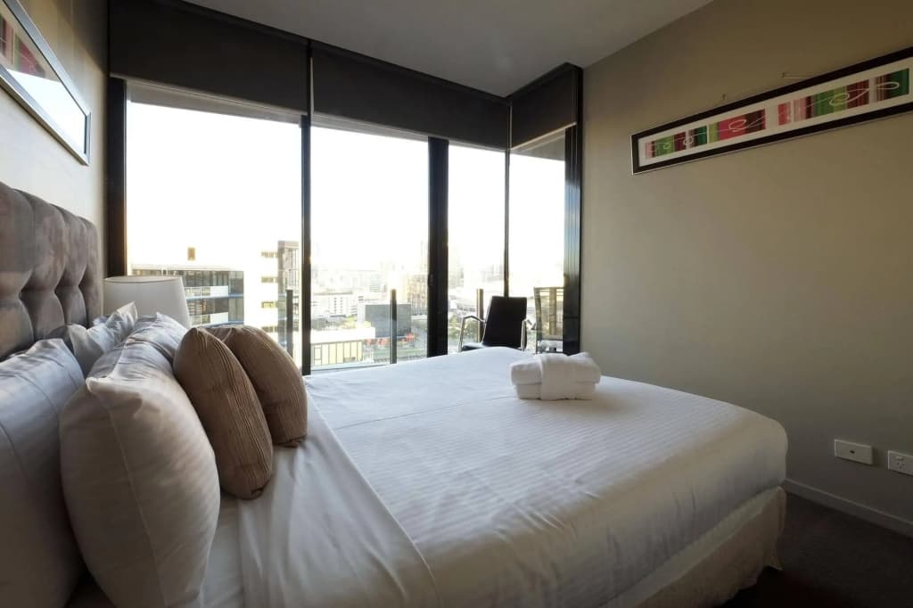 Docklands Prestige Apartments - photo 4