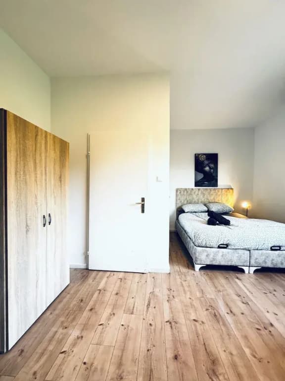 Spacious Budget Home Garden Stay - photo 26