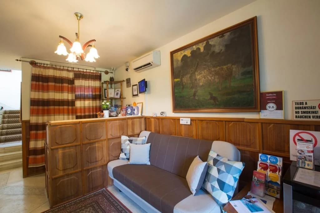 Helios Hotel Pension - photo 2