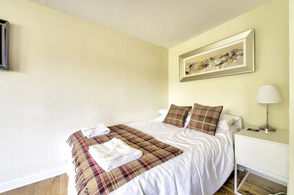 Stunning Studio Apartment Castle View - photo 3