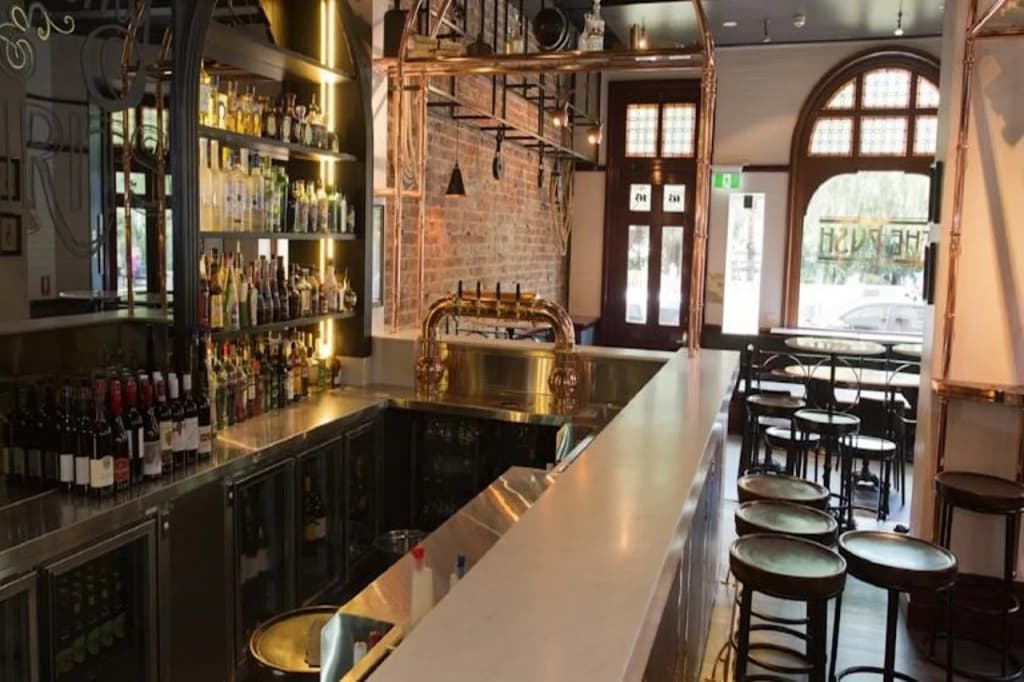 The Russell Boutique Hotel - photo 14