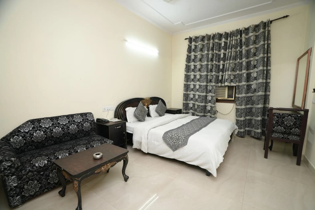Hotel Silver Arc - photo 5