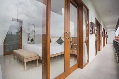 Penelopy Suites Oberoi - photo 5