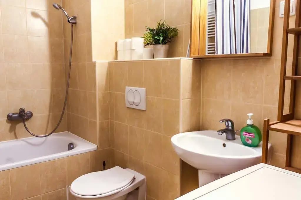 DnD Apartments - photo 9