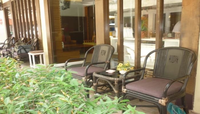 The Banana Leaf Hotel - photo 17