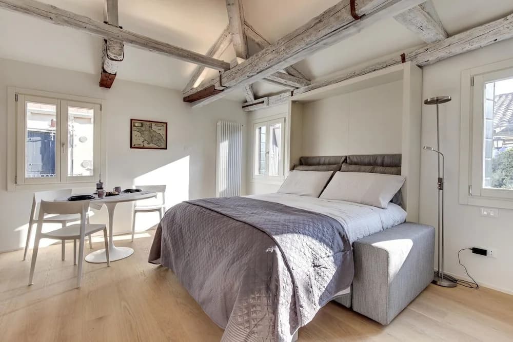 Venice Skyline View Sudio Apartment - photo 4