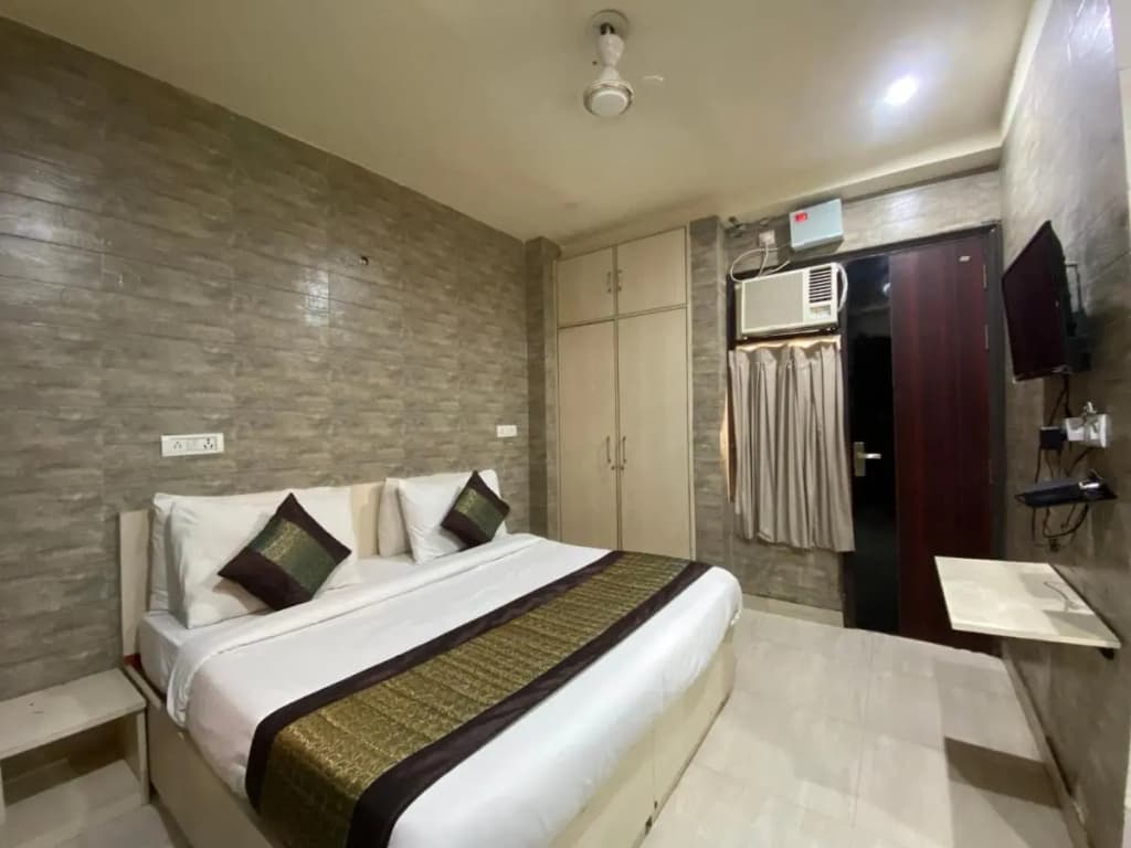 Hotel Red Chilly - photo 27