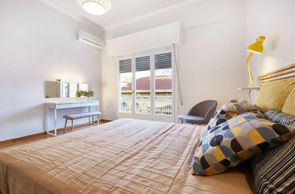 Chloe Boutique Apartments Metropolis - photo 2