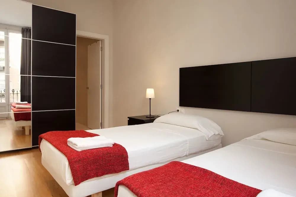 Spacious and Modern Apartment - photo 7