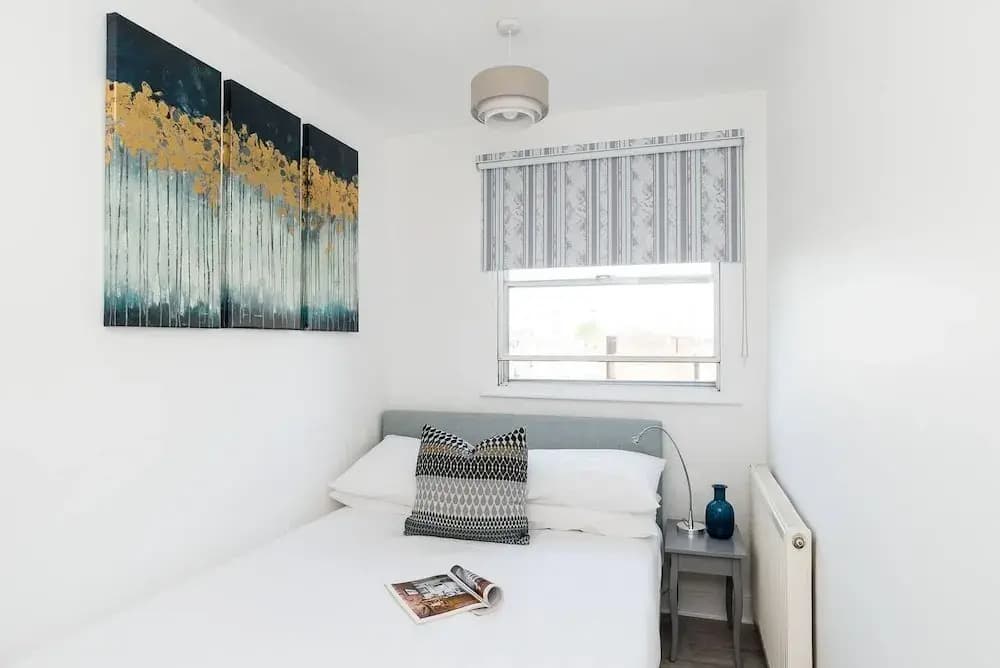 Stylish 2BR Flat next to Battersea Park - photo 2